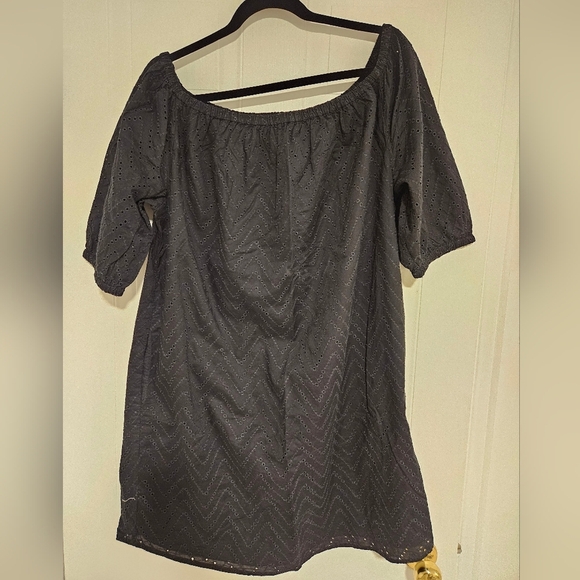 GAP Womens Medium oversized black dress embroidery off-the-shoulder short sleeve - Picture 1 of 4
